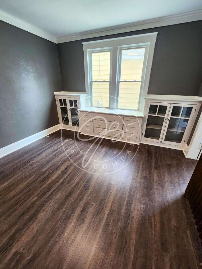 Building Photo - Charming 1-Bedroom including all utilities!