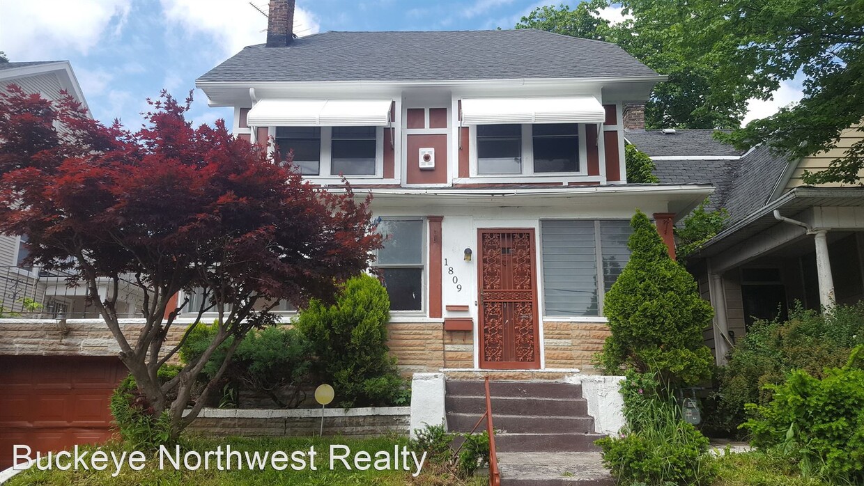 Primary Photo - 4 br, 1 bath House - 1809 Lawrence Ave