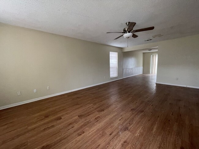 Building Photo - 3407 Victoria Cir