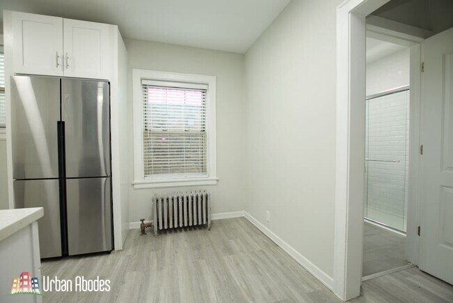 Foto del edificio - 3017 N Lockwood Ave