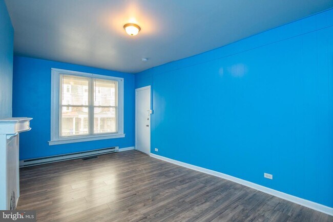 Building Photo - 1035 N 10th St