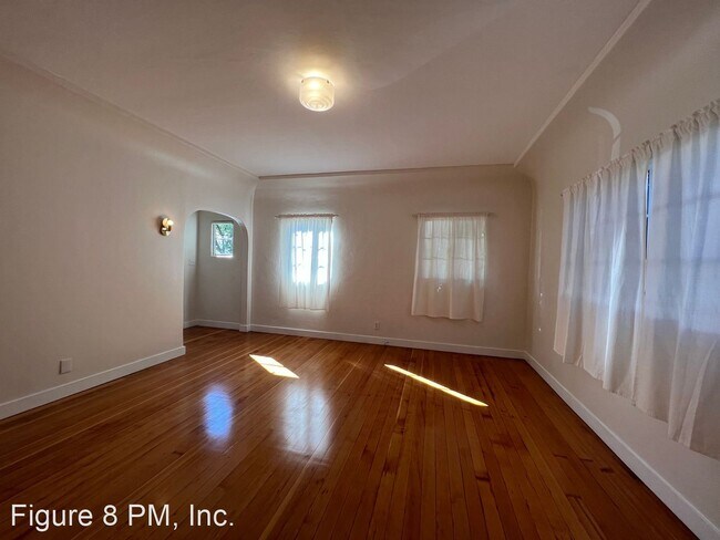 Foto del edificio - 1 br, 1 bath House - 1442 Echo Park Ave