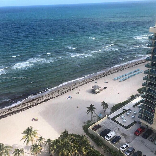 Foto del edificio - 2401 S Ocean Dr