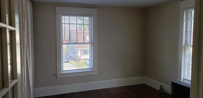 Bedroom - 338 Melrose St