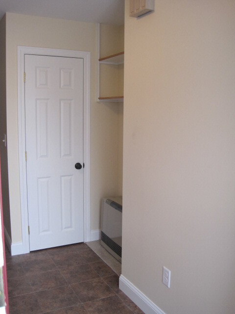 Building Photo - 56 Dana Ct