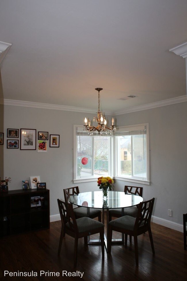 Foto del edificio - 4 br, 2 bath House - 346 Cedar Street