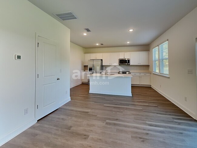 Foto del edificio - 1144 Livengood Wy