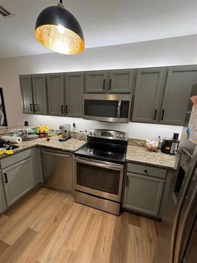 Photo - 8960 NW 97th Ave unit 212 (A11845537)