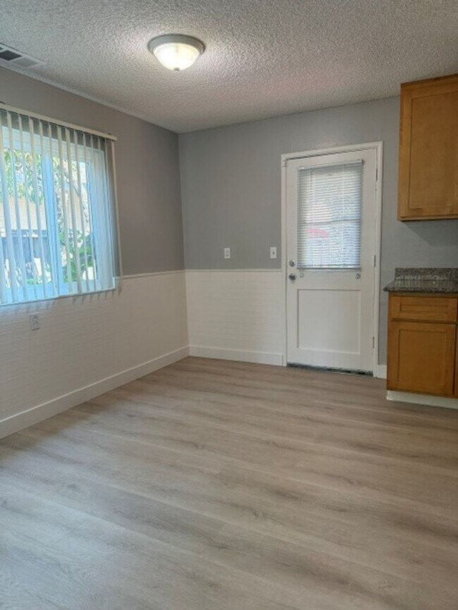 Foto del edificio - 2615 Pendragon Ln