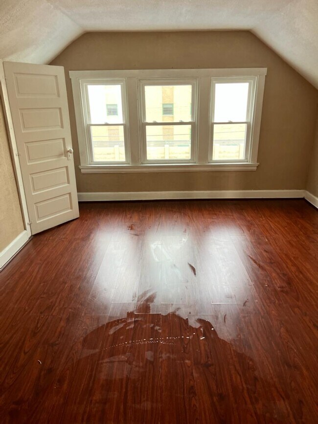 Foto del edificio - 2657 Highland Ave