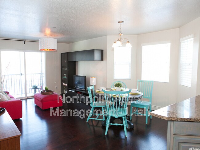 Foto del edificio - 8248 S Resaca Dr