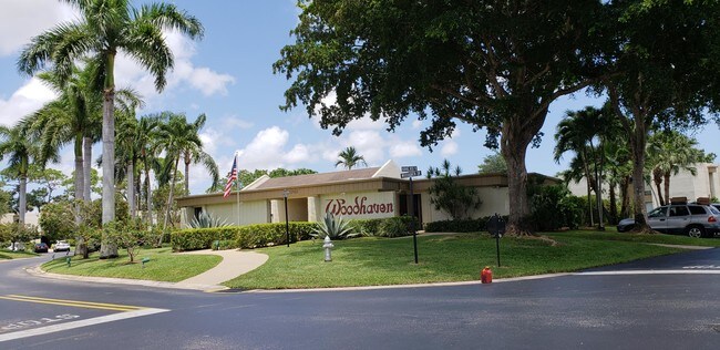 Foto del edificio - 6680  Burning Wood Drive 264