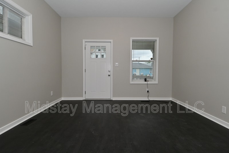 Primary Photo - 320 Keystone Ave