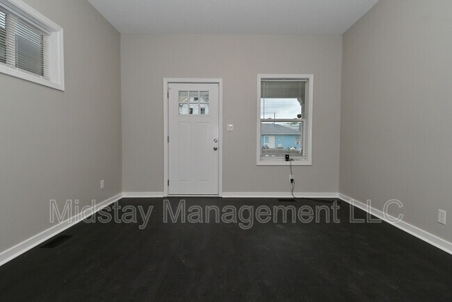 Building Photo - 320 Keystone Ave