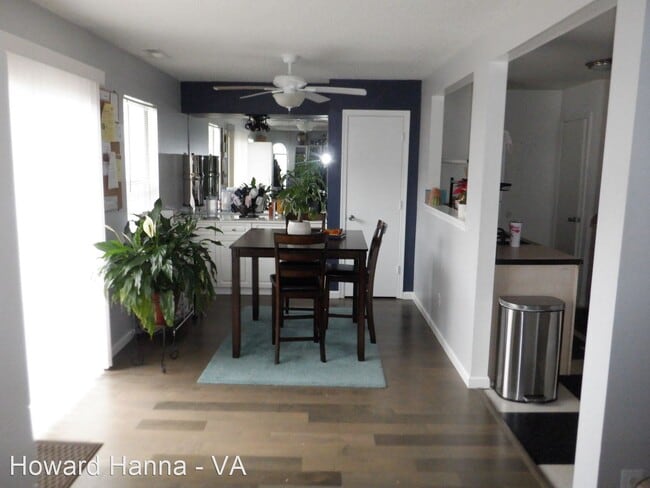 Building Photo - 2 br, 2.5 bath House - 1701 Pattington Circle