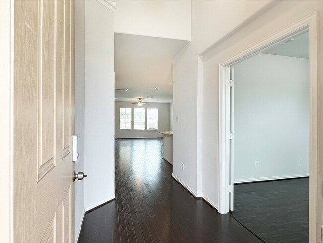 Building Photo - 23610 Carducci Dr