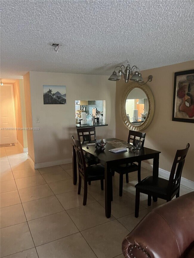 Foto del edificio - 4600 SW 67th Ave