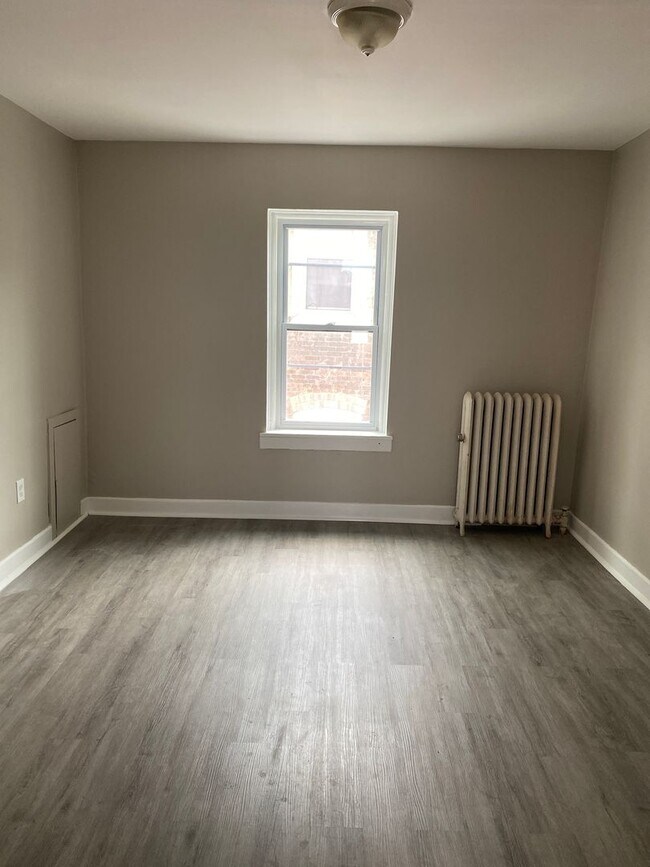Foto del edificio - 532 Breck St
