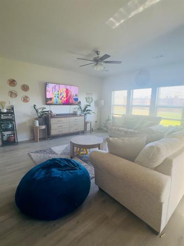 Foto del edificio - 6116 Crownmere Dr