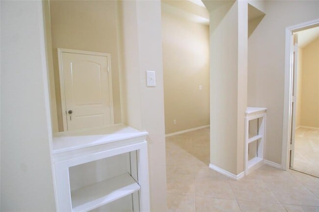 Building Photo - 13604 Evening Wind Dr