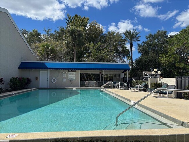 Foto del edificio - 5395 Vineland Rd