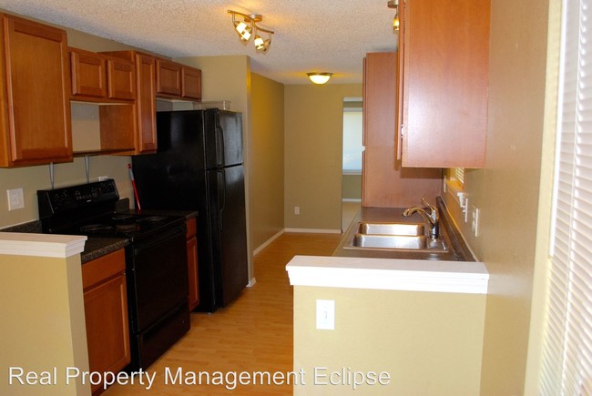 Building Photo - 3 br, 2 bath House - 13707 Beverly Park Road