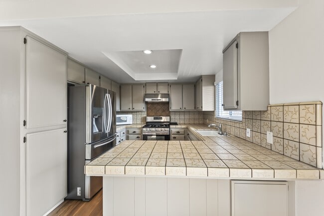 Building Photo - 4440 167th St
