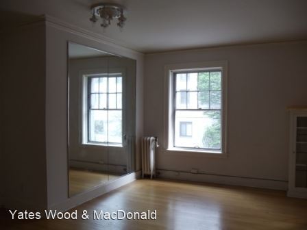 Building Photo - Studio, 1 bath Apartment - 1017 Boren Ave.