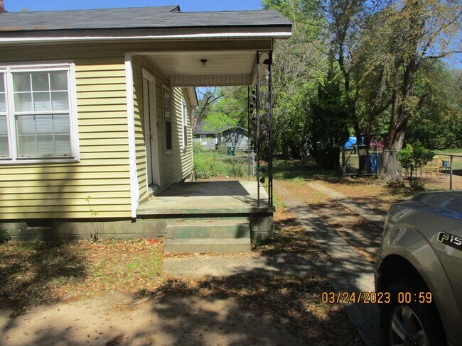 Foto del edificio - 1307 Avalon Ave