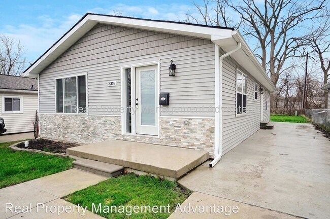 Building Photo - 3 br, 2 bath House - 26426 Spicer St.