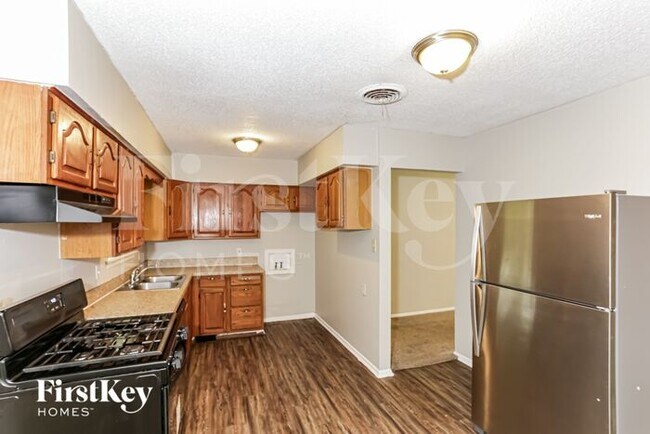 Foto del edificio - 4441 Jane Anne Street