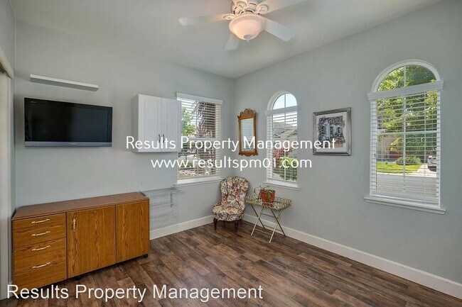 Building Photo - 4 br, 3 bath House - 2425 Foxcroft Cir