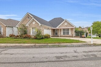Building Photo - 2075 Igou Crossing Dr
