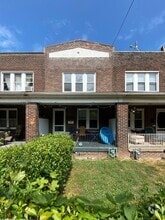 Building Photo - 1417 N St Clair St