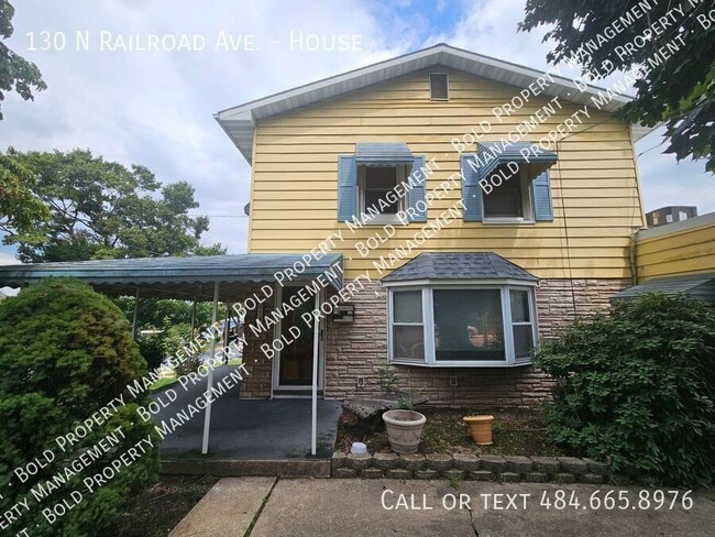 Building Photo - 130 N Railroad St