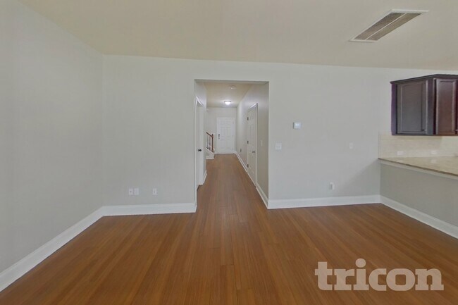 Foto del edificio - 217 Adeline Ln