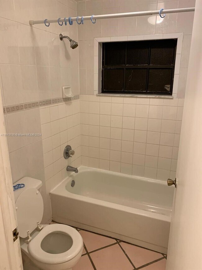 Foto del edificio - 1500 SW 19th St