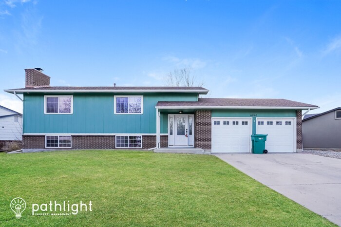 Primary Photo - 6861 Millbrook Circle, Fountain, CO, 80817