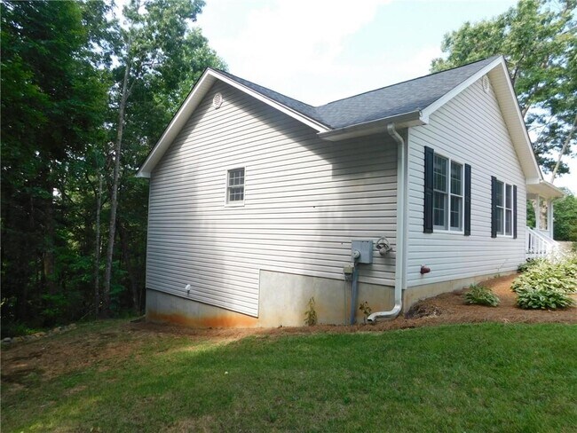 Building Photo - 2 Wild Ridge Ln