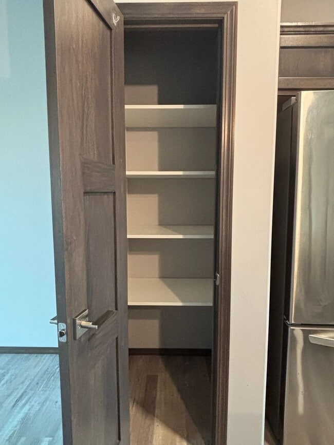 Building Photo - Spacious 3-Bedroom Home