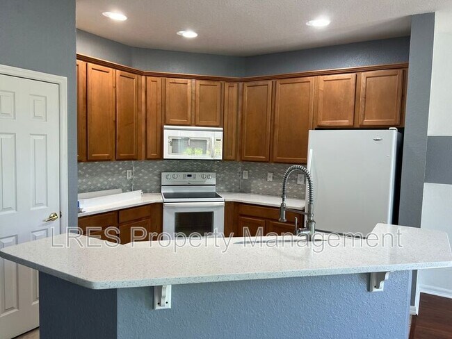 Foto del edificio - 1525 Orrington Payne Pl
