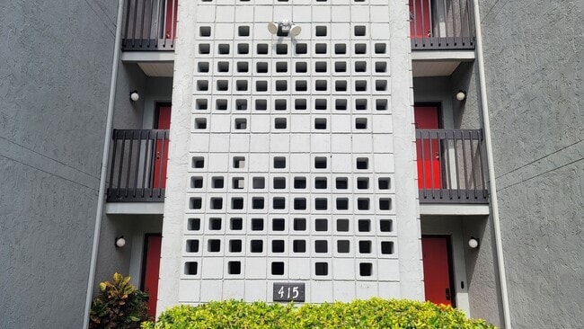 Building Photo - 415 NW 39th Rd