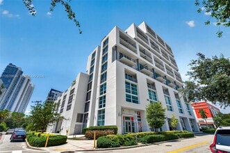Building Photo - 350 NE 24th St