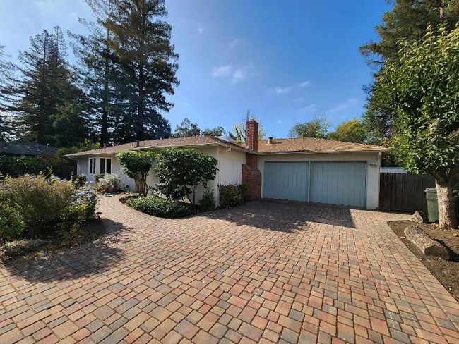 Building Photo - 4088 Laguna Way