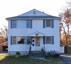 Building Photo - 985 Slater Rd