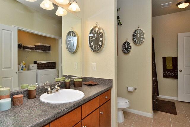 Building Photo - The Fountains at Almeda