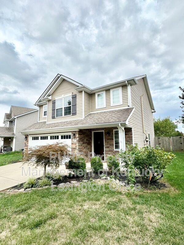 Building Photo - 2056 Drummond Dr