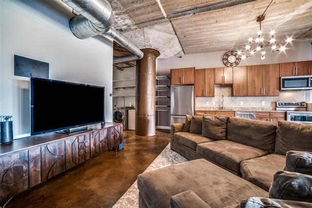 Building Photo - 1122 Jackson St