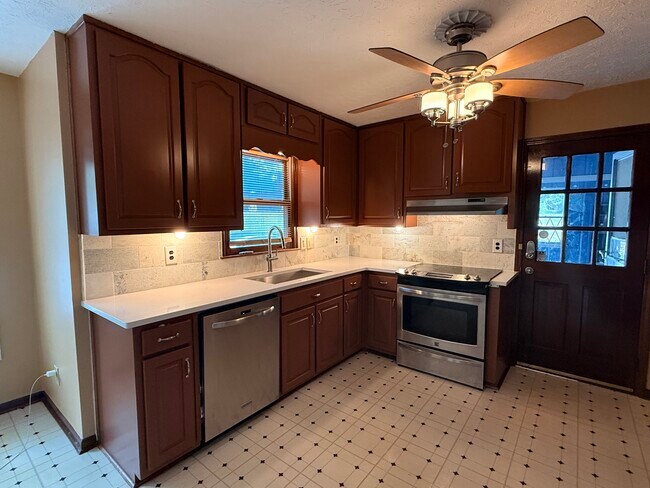 Cocina - electrodomésticos de acero inoxidable - 2928 Sanibel Dr
