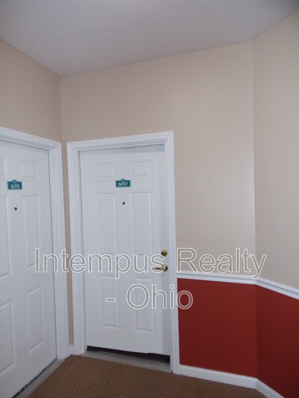 Building Photo - 8057 Crane's Crossing Dr